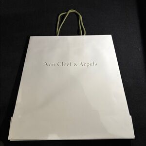 New Van Cleef & Arpels XL Shopping Bags (35 Bags Available) Never Used!